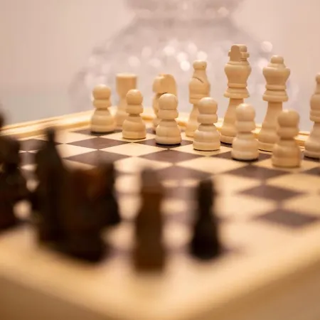 Neocore Nocleg ze śniadaniem 4*