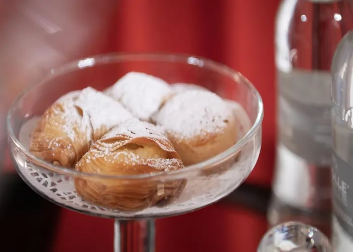 Alojamento de Acomodação e Pequeno-almoço Neocore Nápoles