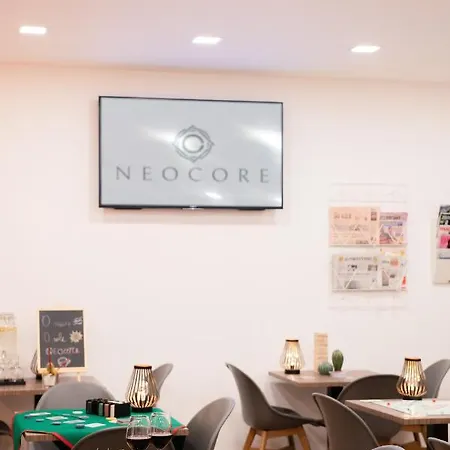 Neocore Bed & Breakfast 2*